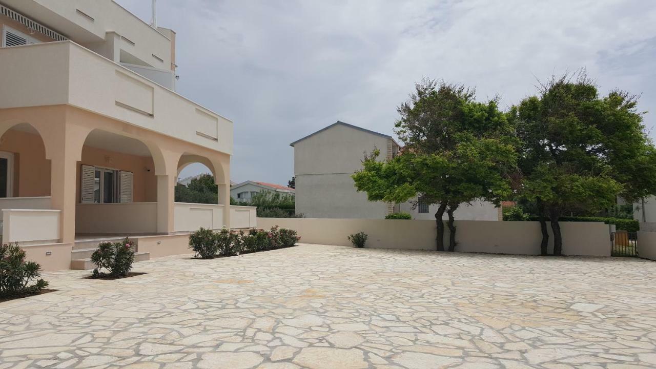 Villa Magena - Luxury Apartments In Pag Center พาก ภายนอก รูปภาพ
