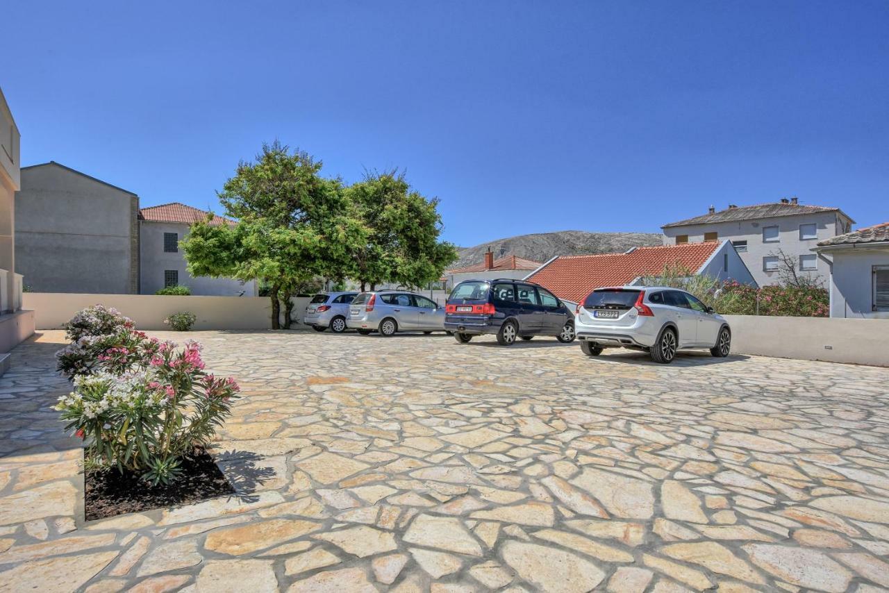 Villa Magena - Luxury Apartments In Pag Center พาก ภายนอก รูปภาพ
