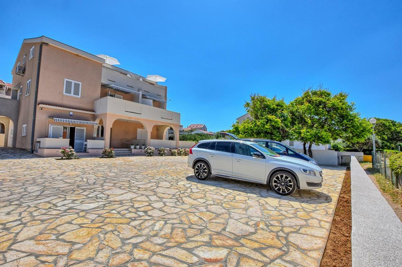 Villa Magena - Luxury Apartments In Pag Center พาก ภายนอก รูปภาพ